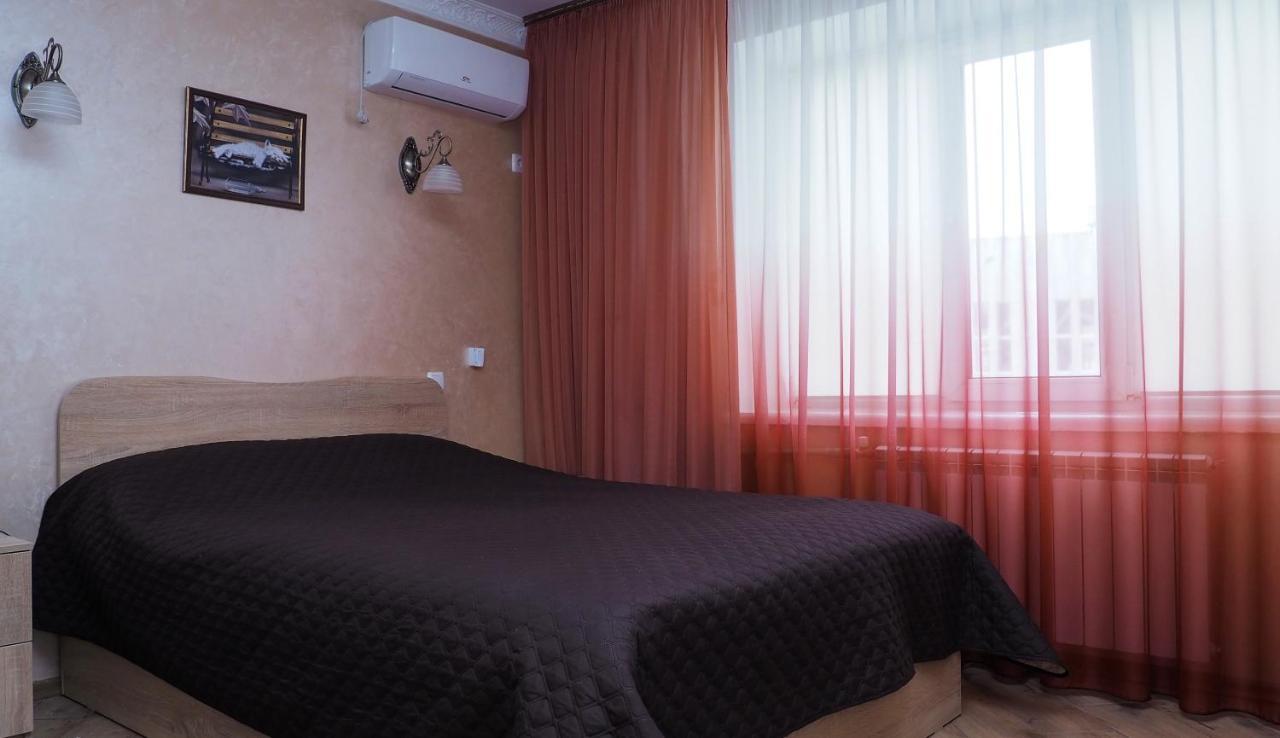 Hotel "Nizhyn" Eksteriør bilde