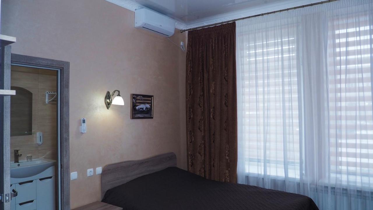 Hotel "Nizhyn" Eksteriør bilde